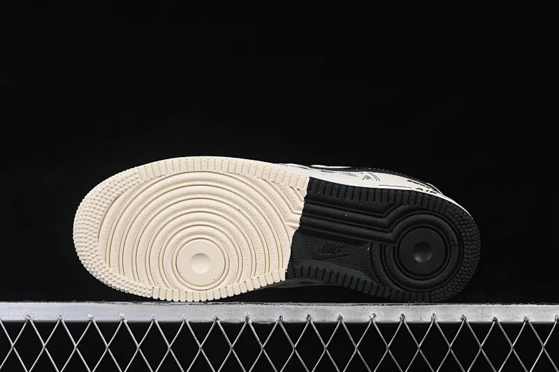 All Categories Nk Air Force 1 Air Force Series Nk Air Force 1 Low Air Force Low Nike Air Force 1'07 Low Silver Beige Black Print Air Force One Low Casual Shoes DF0188-109